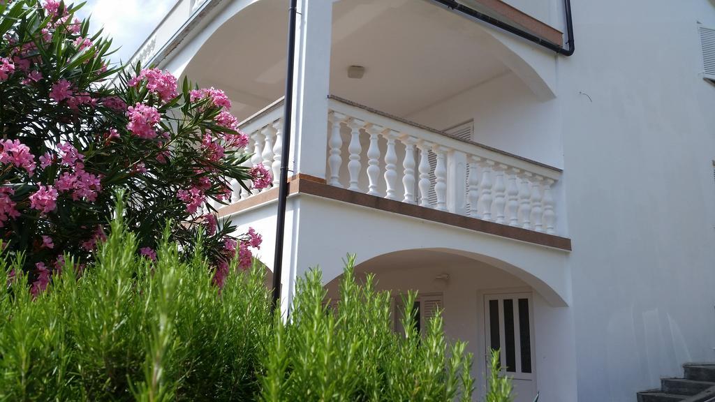 Apartmani Novosel Šilo Zewnętrze zdjęcie