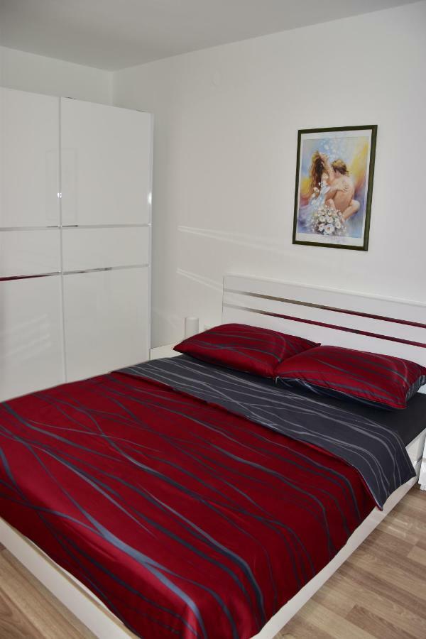 Apartmani Novosel Šilo Zewnętrze zdjęcie