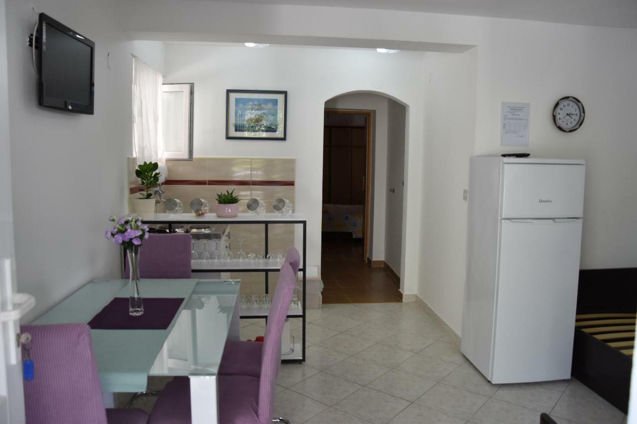 Apartmani Novosel Šilo Zewnętrze zdjęcie